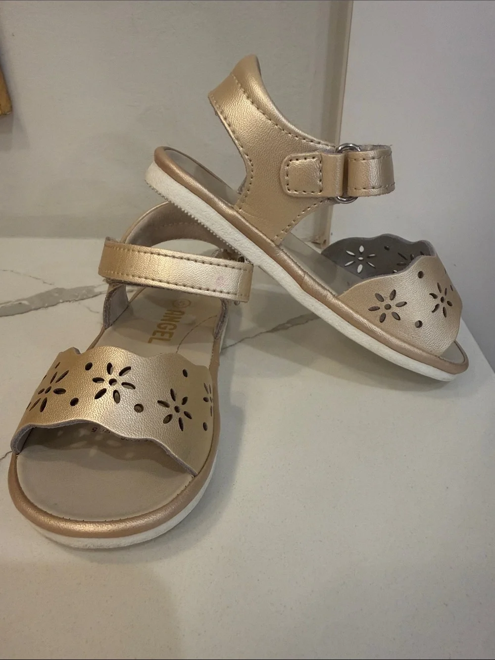Angel Baby Hanna Floral Sandals in Champagne Size 5